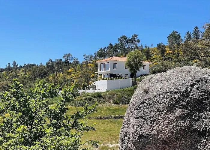 ロッジ Zevari With Amazing Views At Zevariclub! *